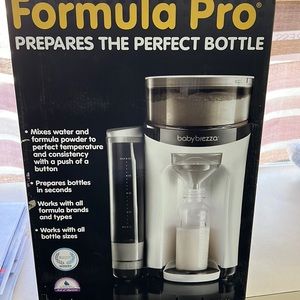 Baby Brezza - Formula pro brand new in box